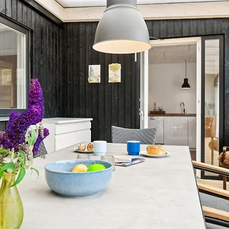 Dom wakacyjny Randulf - 250m From The Sea By Interhome